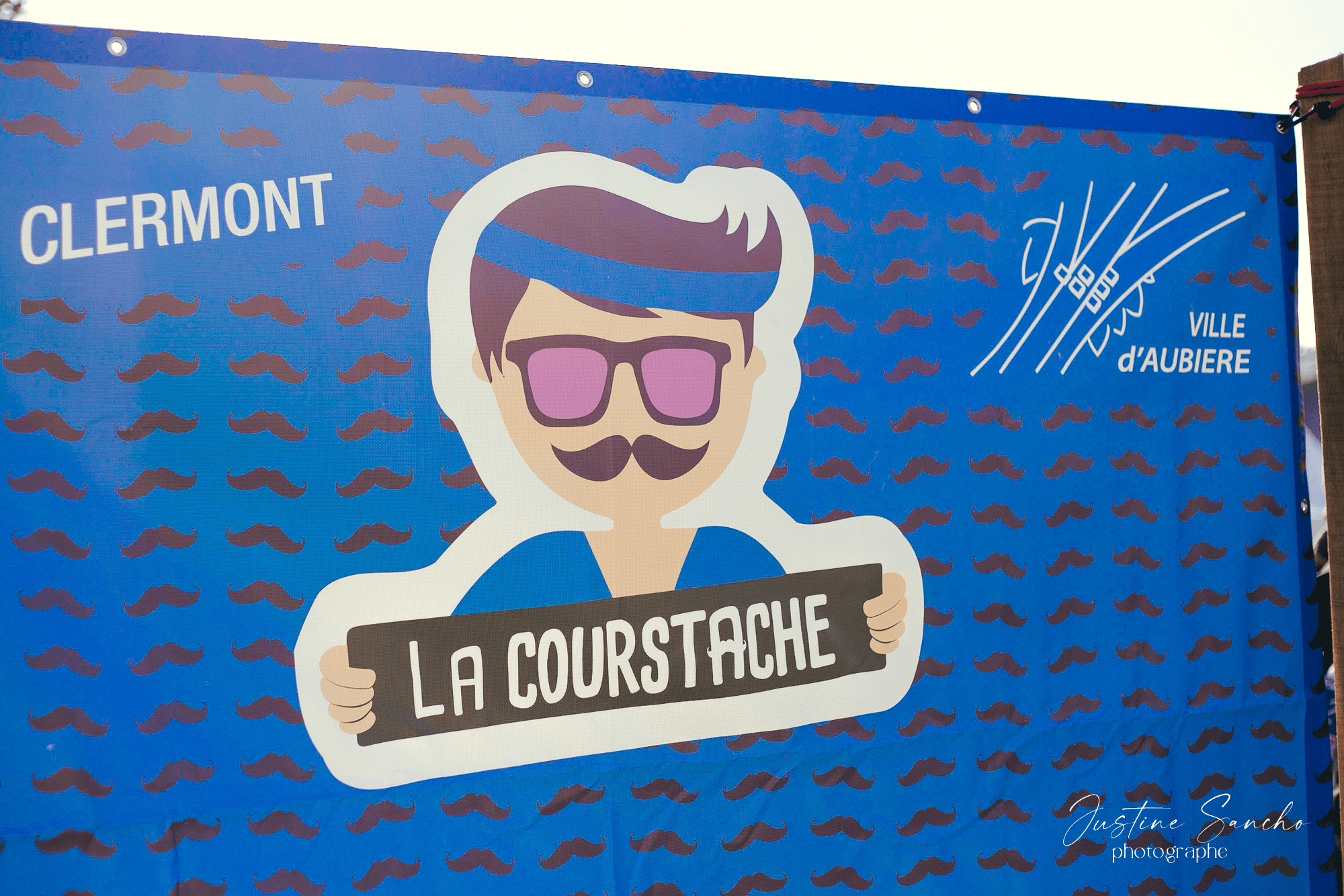 Image de décoration du site courstache