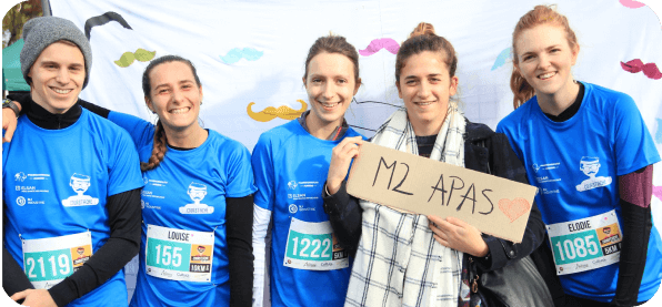photo de groupe de 5 personnes à la fin de la course courstache de 2019